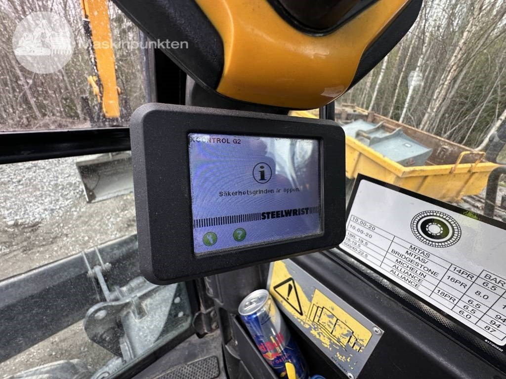 Wheel excavator JCB JS 145 W: picture 24