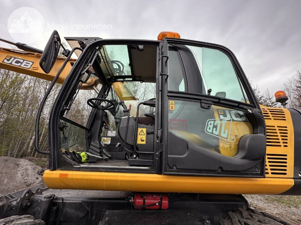 Wheel excavator JCB JS 145 W: picture 11