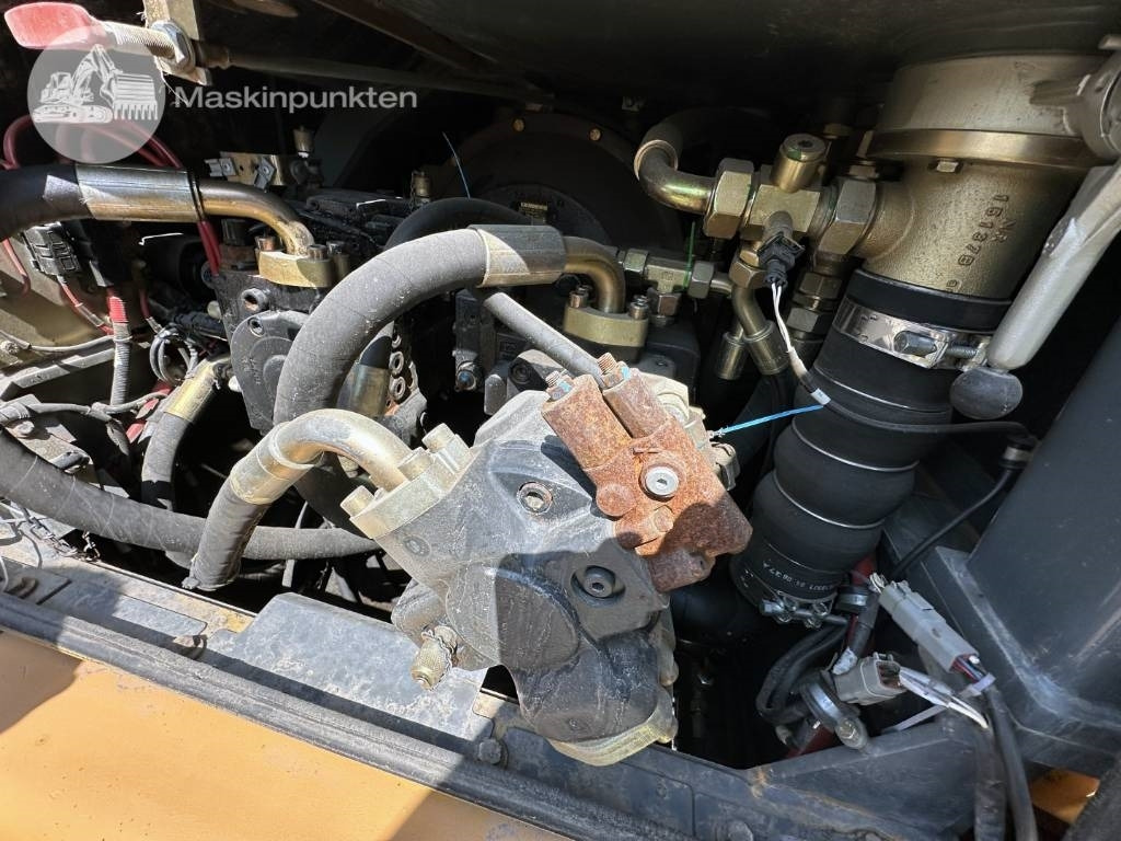 Wheel loader Liebherr L 544: picture 34