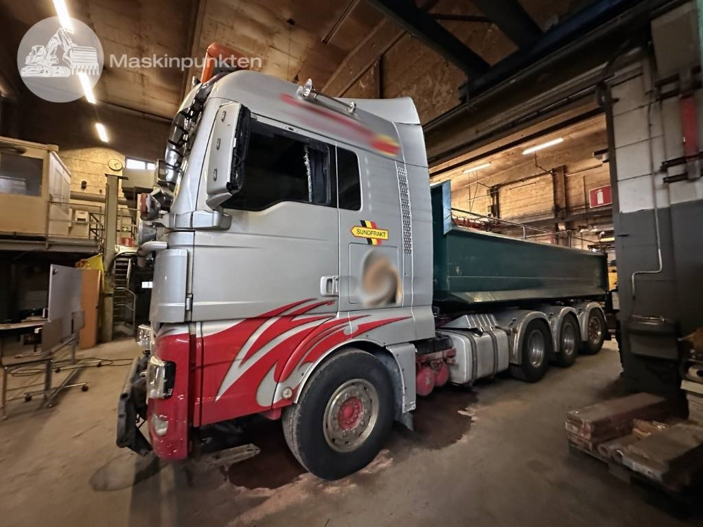 MAN TGX 35.540 - Hook lift truck: picture 5 MAN TGX 35.540 - Hook lift truck: picture 5