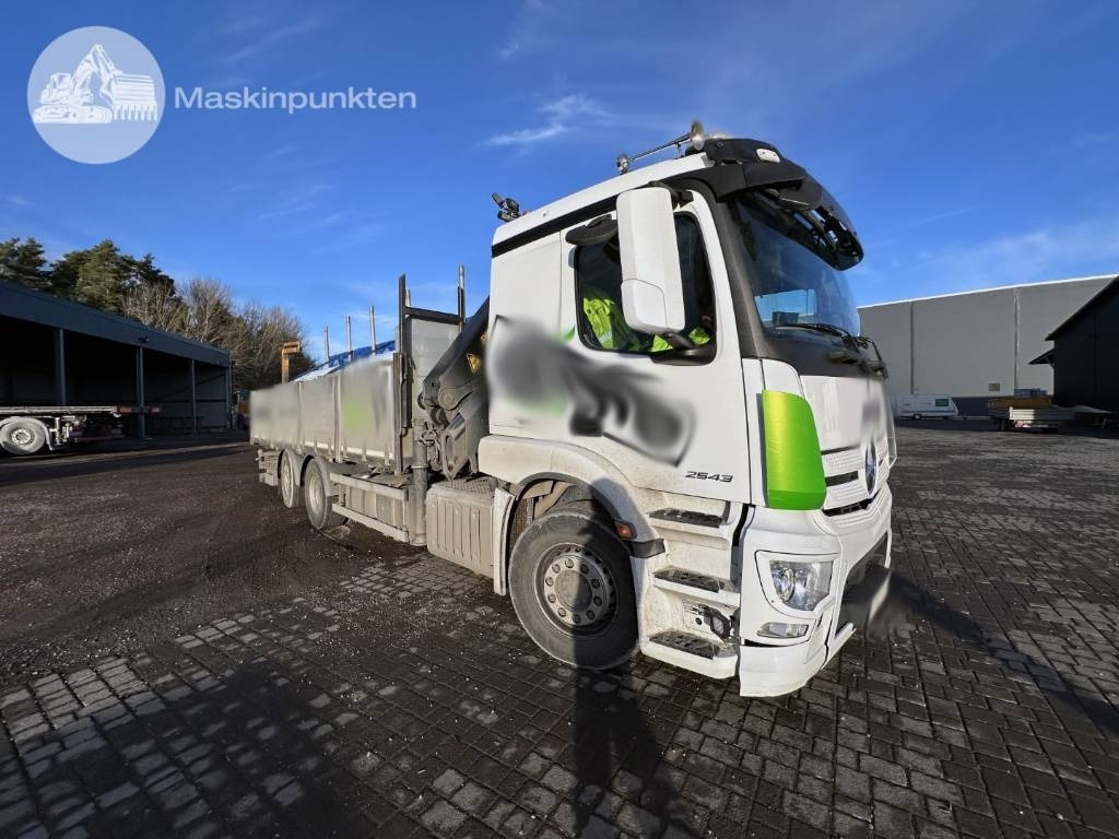 Mercedes-Benz 2543 - Crane truck: picture 2 Mercedes-Benz 2543 - Crane truck: picture 2