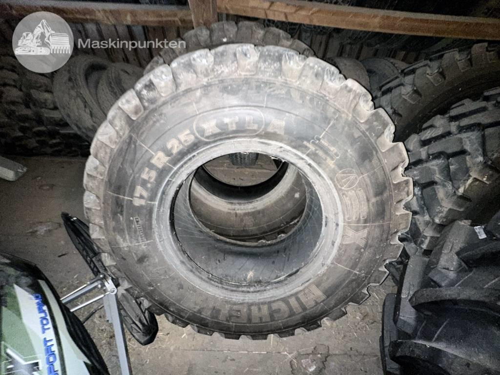 Michelin 17.5R25 Hjullastardäck - Tire for Construction machinery: picture 1 Michelin 17.5R25 Hjullastardäck - Tire for Construction machinery: picture 1
