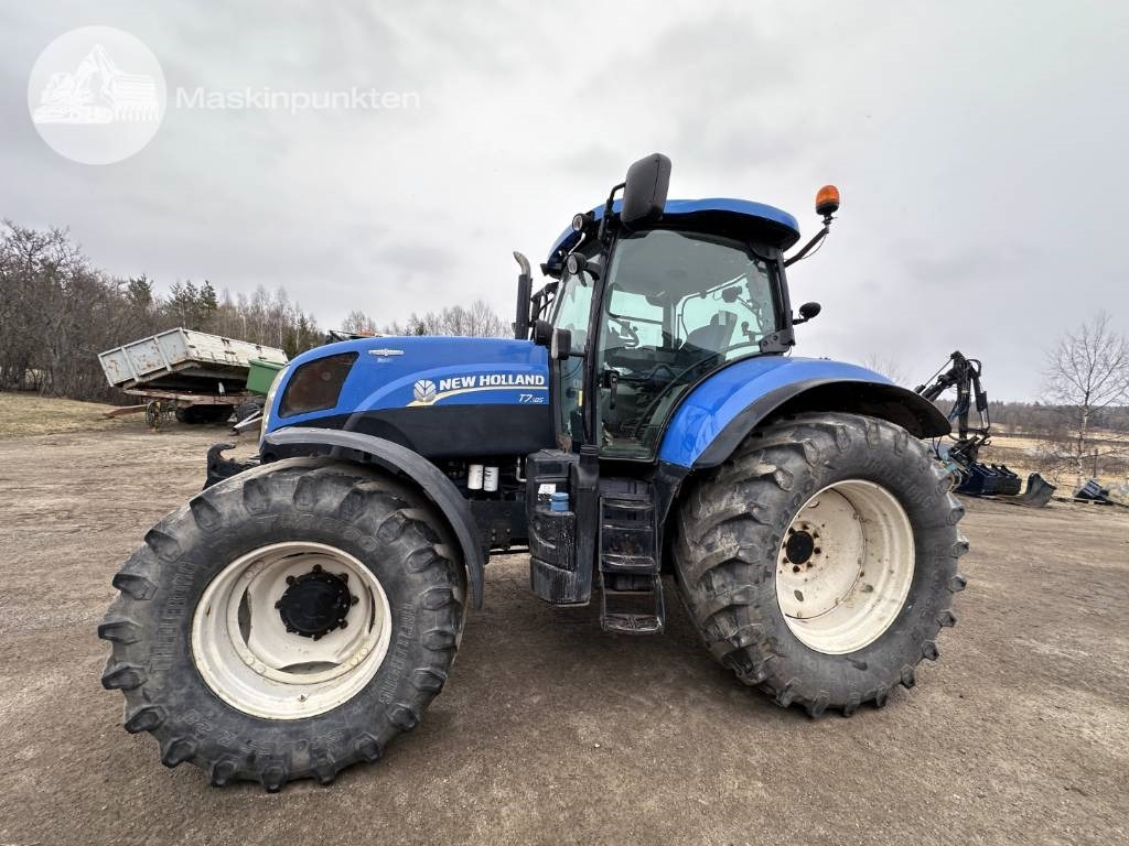 New Holland T 7.185 - Farm tractor: picture 2 New Holland T 7.185 - Farm tractor: picture 2