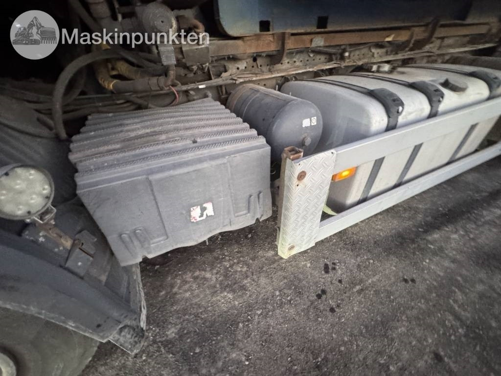 Hook lift truck Scania R 480 LB: picture 8