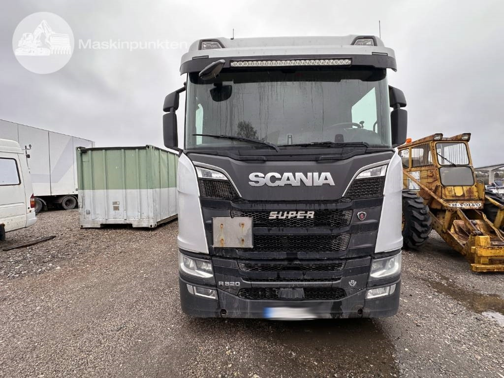 Scania R 520 - Box truck: picture 3 Scania R 520 - Box truck: picture 3