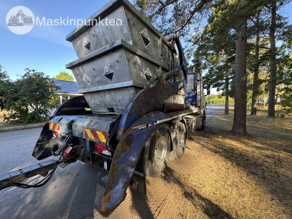 Scania R 560 LB  - Skip loader truck: picture 4 Scania R 560 LB  - Skip loader truck: picture 4