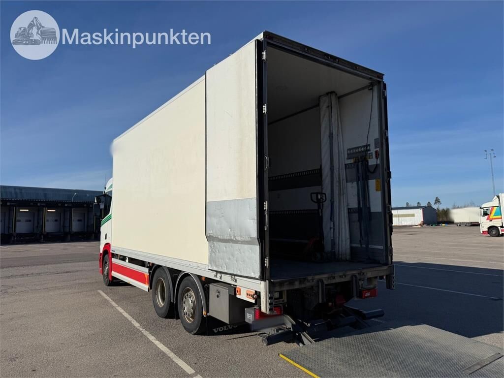 Scania R450B6X2*4NB - Refrigerator truck: picture 3 Scania R450B6X2*4NB - Refrigerator truck: picture 3