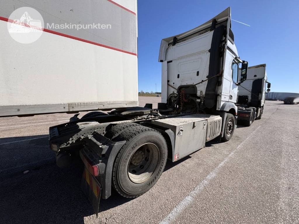 Tractor unit Mercedes-Benz Actros 1843: picture 7