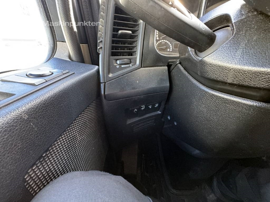 Tractor unit Mercedes-Benz Actros 1843: picture 41