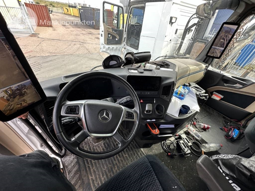 Tractor unit Mercedes-Benz Actros 2746 Puscher: picture 37