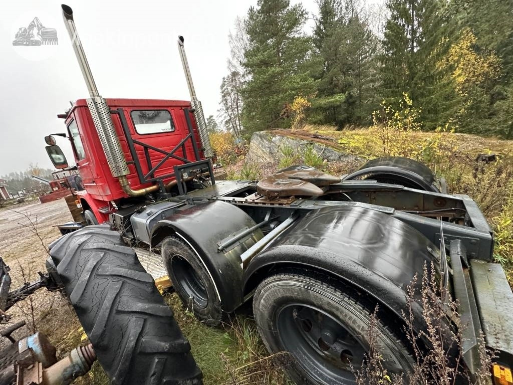 Scania T 143 H - Tractor unit: picture 4 Scania T 143 H - Tractor unit: picture 4