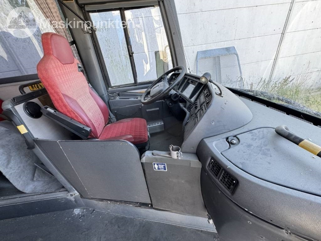 Suburban bus Volvo B 12 M: picture 10