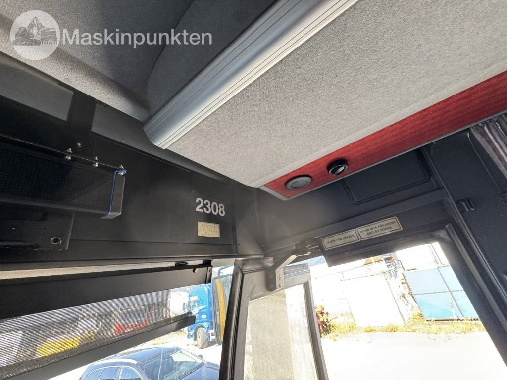 Suburban bus Volvo B 12 M: picture 18
