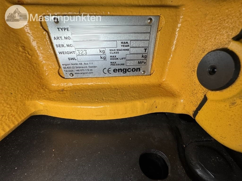 Mini excavator Volvo ECR 88 D: picture 31