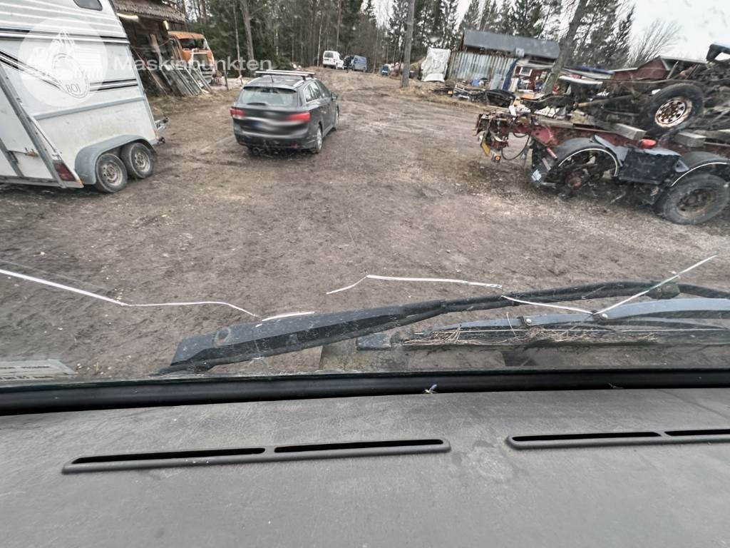 Crane truck Volvo FL7: picture 30
