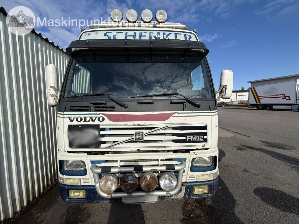 Volvo FM 12 - Box truck: picture 2 Volvo FM 12 - Box truck: picture 2