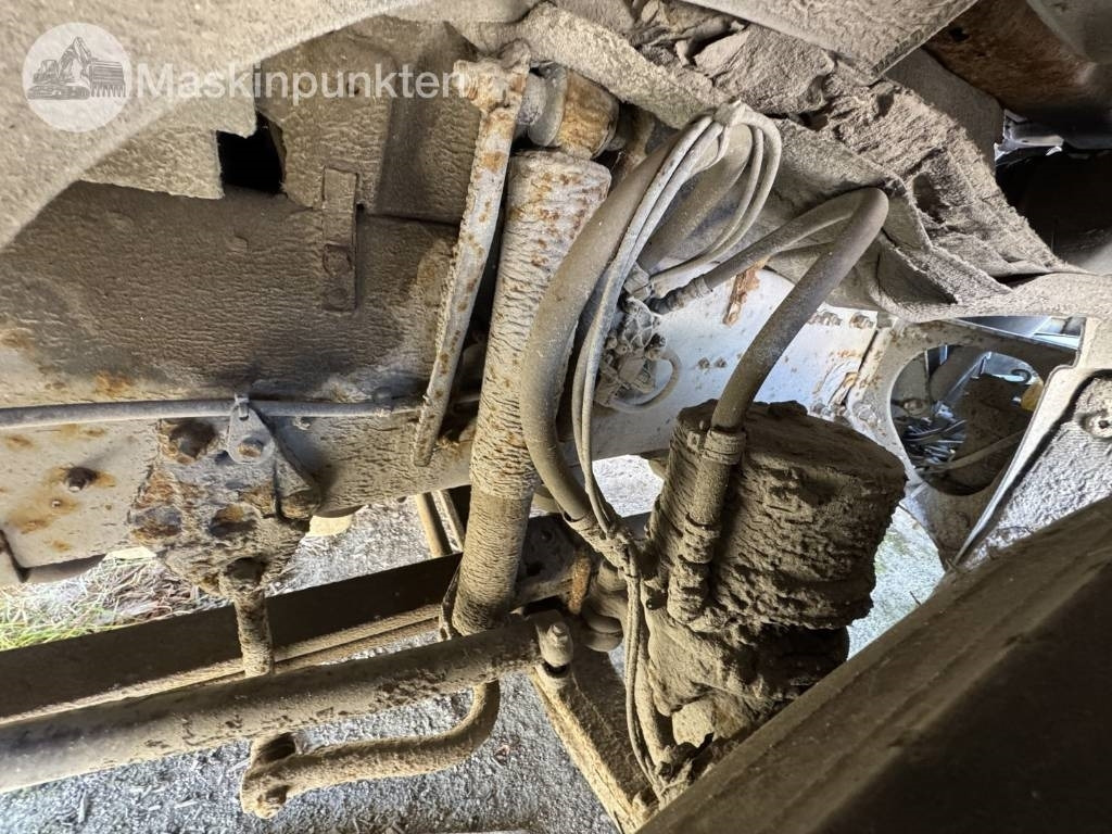 Concrete mixer truck Volvo FM 440: picture 8