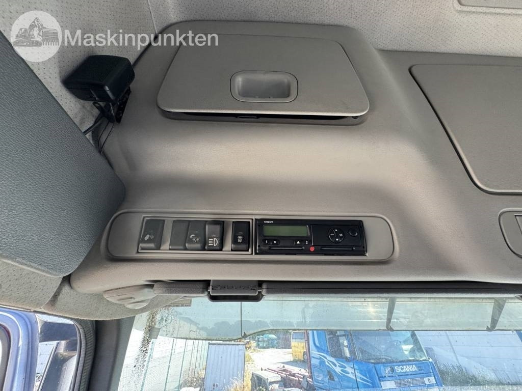 Concrete mixer truck Volvo FM 440: picture 38