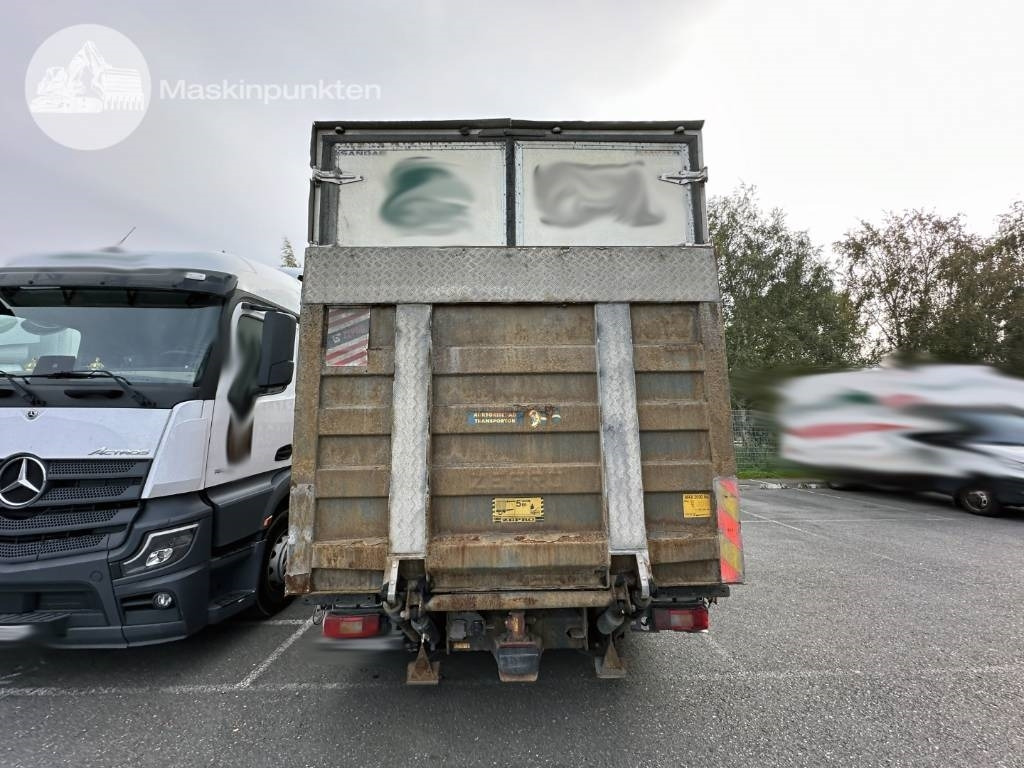 Volvo FM 9 300 - Box truck: picture 5 Volvo FM 9 300 - Box truck: picture 5