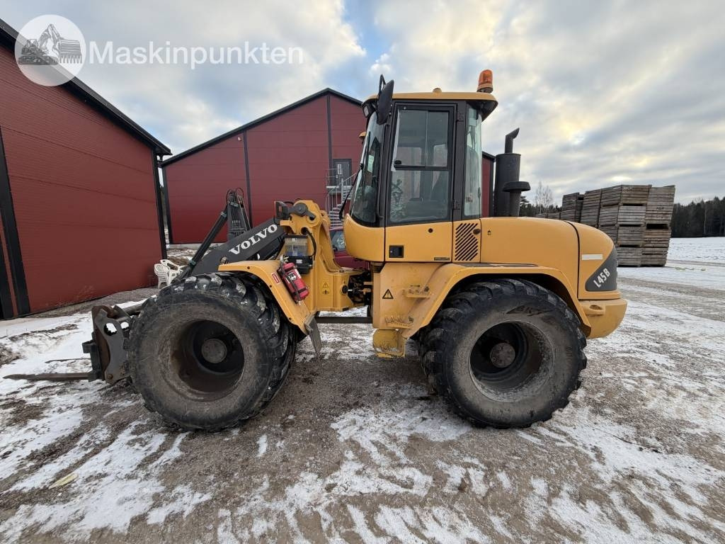 Volvo L 45 - Wheel loader: picture 1 Volvo L 45 - Wheel loader: picture 1
