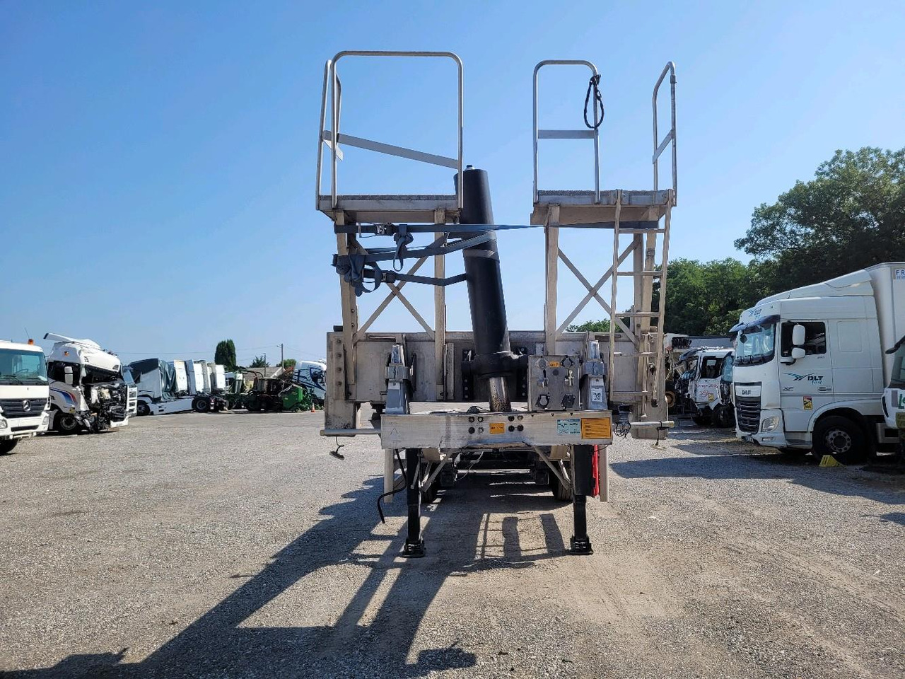 BENALU PORTE BENNE - Tipper semi-trailer: picture 2 BENALU PORTE BENNE - Tipper semi-trailer: picture 2