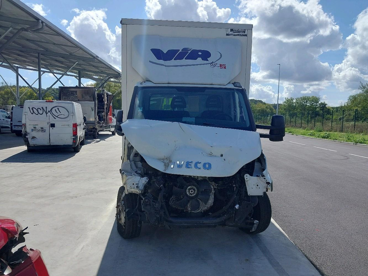 IVECO PORTEUR 65C14N - Box van: picture 2 IVECO PORTEUR 65C14N - Box van: picture 2