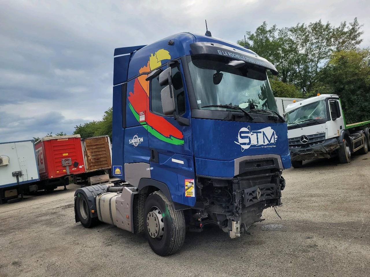 RENAULT T HIGH 520 DTI 13 - Tractor unit: picture 1 RENAULT T HIGH 520 DTI 13 - Tractor unit: picture 1