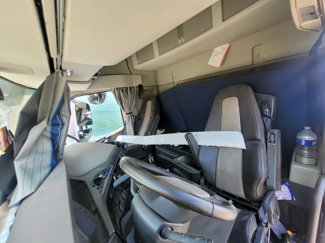 Tractor unit VOLVO FH 540: picture 11 Tractor unit VOLVO FH 540: picture 11