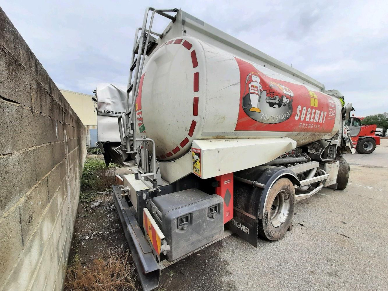 VOLVO FL 280 CITERNE - Tank truck: picture 4 VOLVO FL 280 CITERNE - Tank truck: picture 4