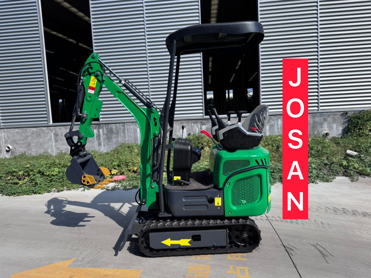 Josan B1,2 - Mini excavator: picture 1 Josan B1,2 - Mini excavator: picture 1