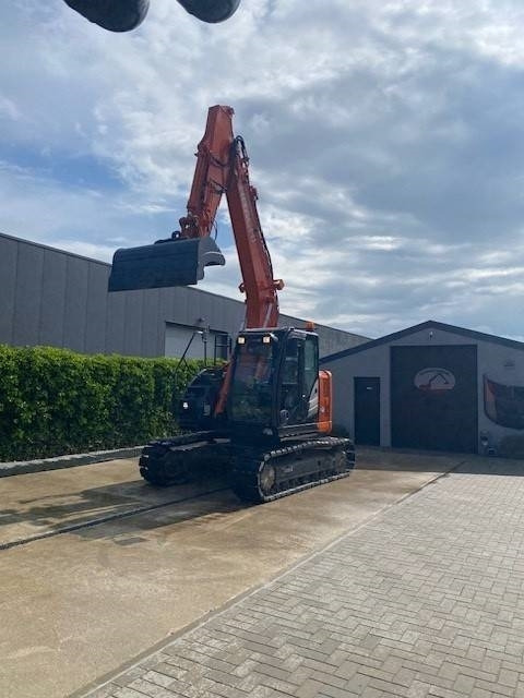 Hitachi ZX 135 US-6 - Crawler excavator: picture 3 Hitachi ZX 135 US-6 - Crawler excavator: picture 3