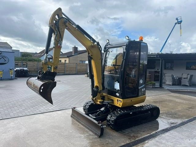 Mini excavator Kubota U 27-4: picture 14