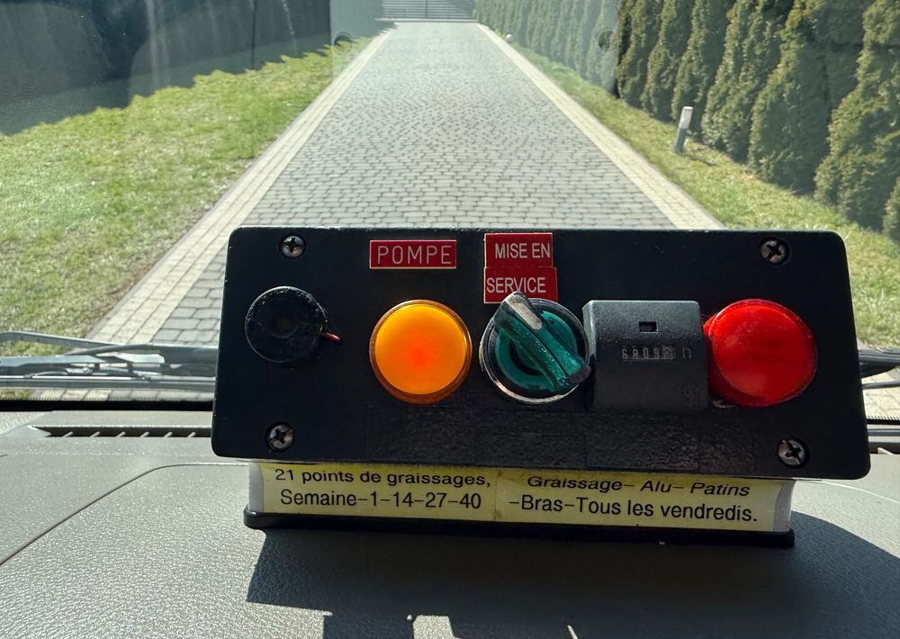 Truck mounted aerial platform Nissan CABSTAR 16 M MANUAL: picture 10