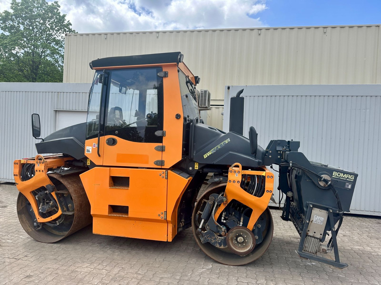 BOMAG 154AP-AM / Streuer / Deutsche Maschine - Road roller: picture 3 BOMAG 154AP-AM / Streuer / Deutsche Maschine - Road roller: picture 3