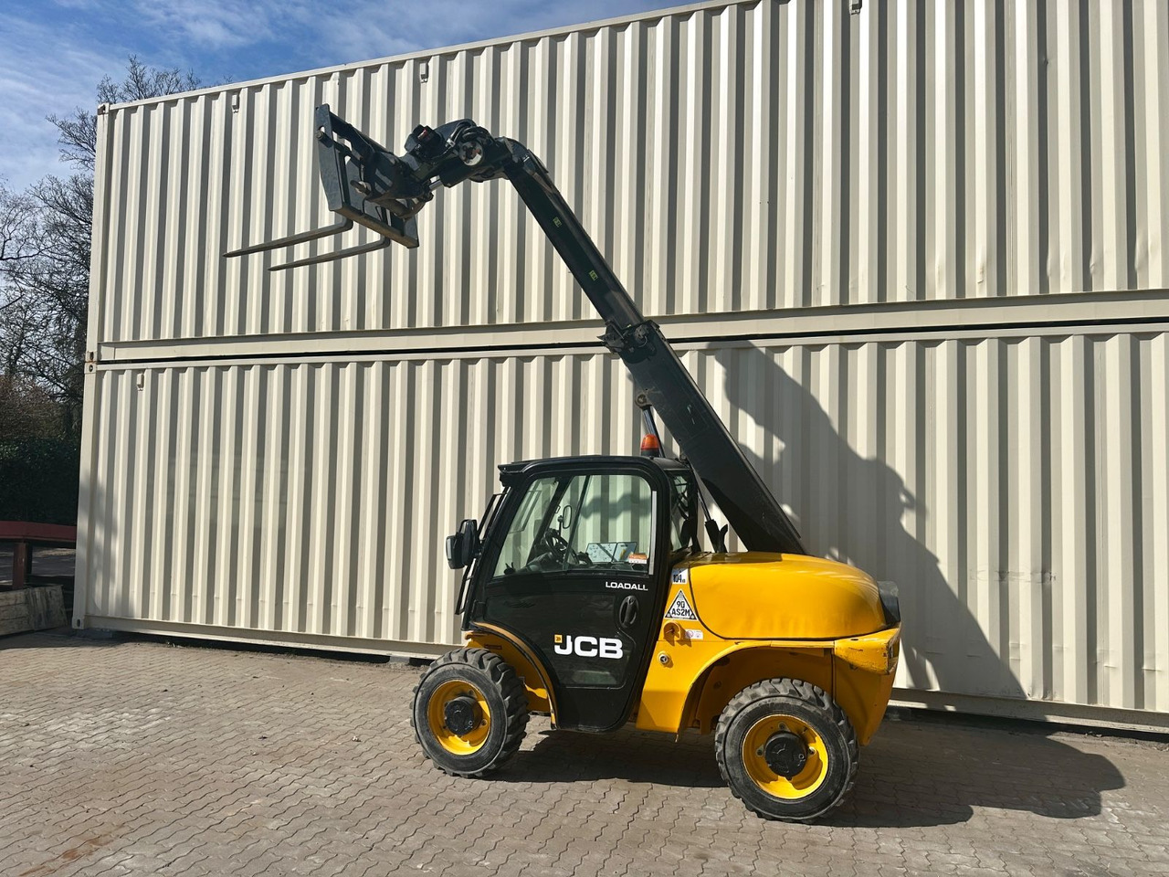 JCB 520-40 / 4 Meter / 2 Tonnen / 2.297 Bh / TOP - Telescopic handler: picture 3 JCB 520-40 / 4 Meter / 2 Tonnen / 2.297 Bh / TOP - Telescopic handler: picture 3