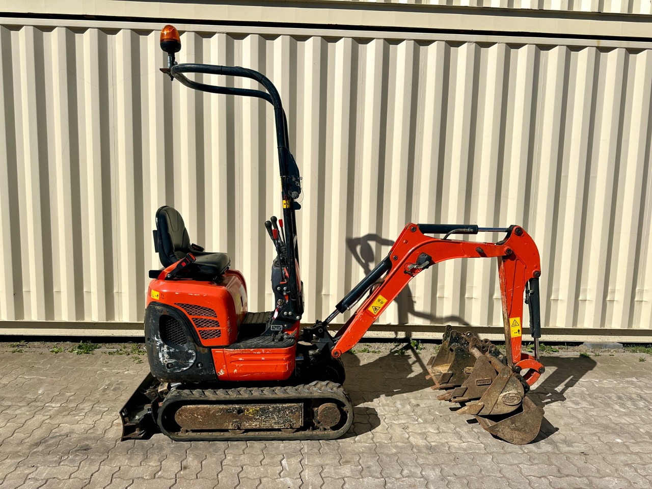 Kubota K008-3 / 2021 BJ / 725 H / 4 x Löffel - Mini excavator: picture 5 Kubota K008-3 / 2021 BJ / 725 H / 4 x Löffel - Mini excavator: picture 5