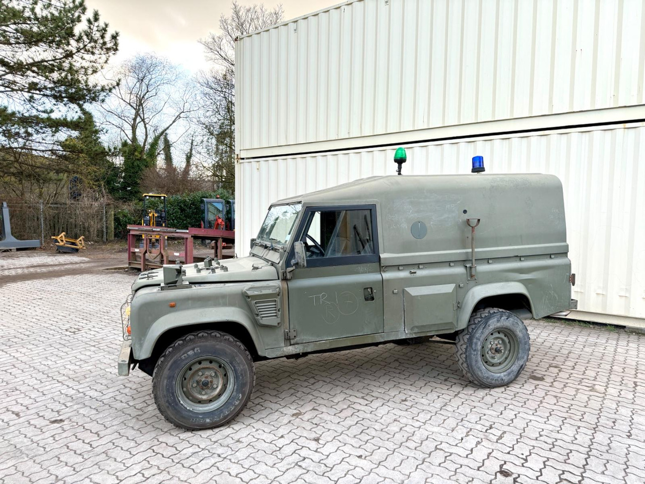 Land Rover 110 TDi Hard Top / WOLF XD / EX ARMEE / LHD - SUV: picture 2 Land Rover 110 TDi Hard Top / WOLF XD / EX ARMEE / LHD - SUV: picture 2