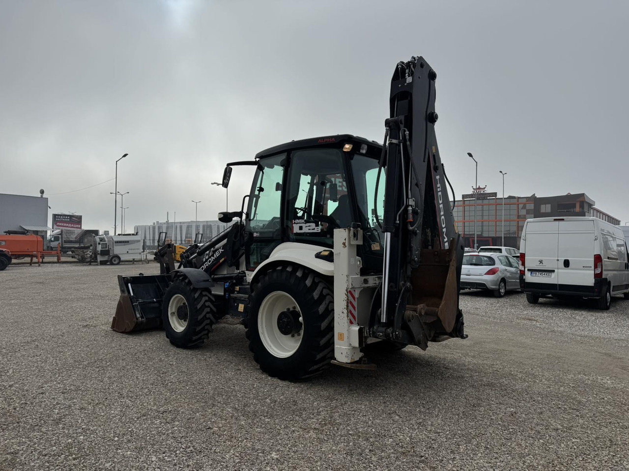HIDROMEK HMK102B - Backhoe loader: picture 5 HIDROMEK HMK102B - Backhoe loader: picture 5
