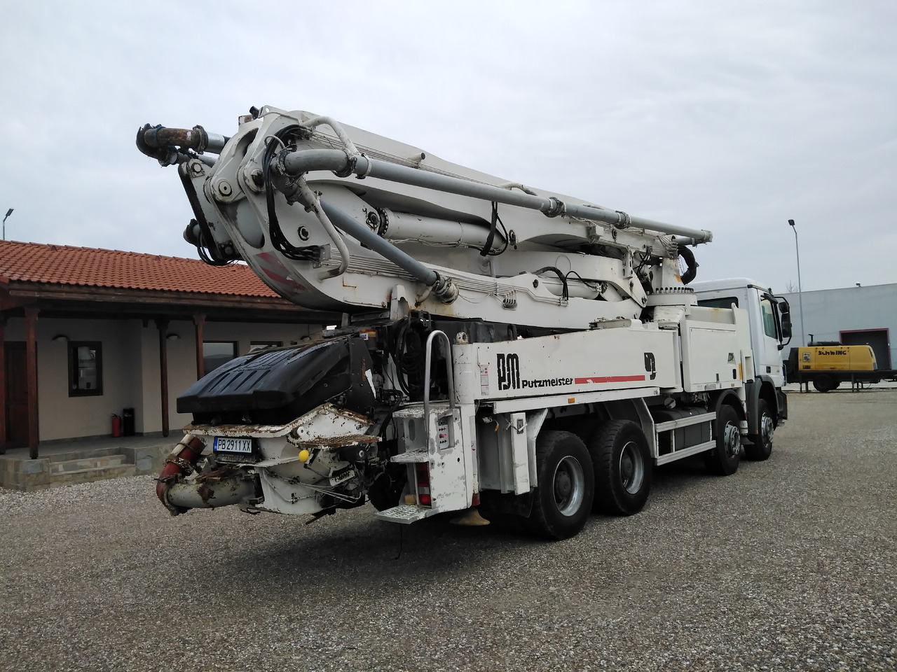 Concrete pump truck Mercedes-Benz ACTROS 4144 PUTZMEISTER M42: picture 7
