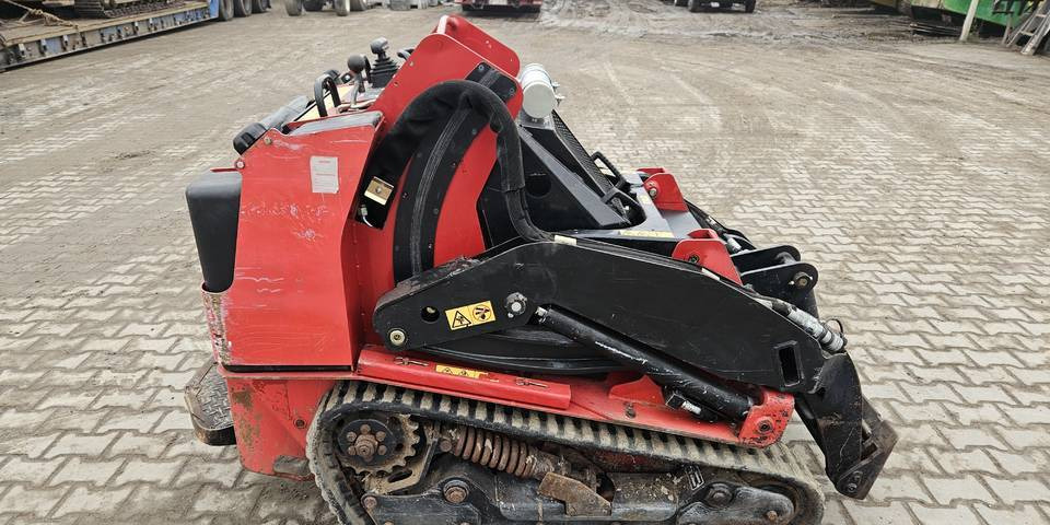 Miniładowarka Toro Dingo TX1000 bobcat ditch witch - Backhoe loader: picture 5 Miniładowarka Toro Dingo TX1000 bobcat ditch witch - Backhoe loader: picture 5