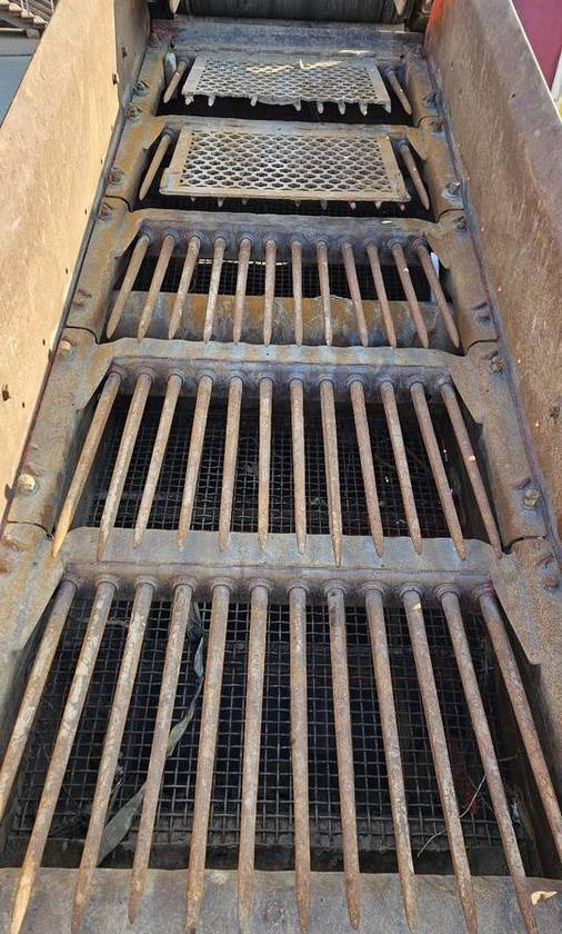 Screener Przesiewacz mobilny Sandvik QE241 tylko 2980 h: picture 9