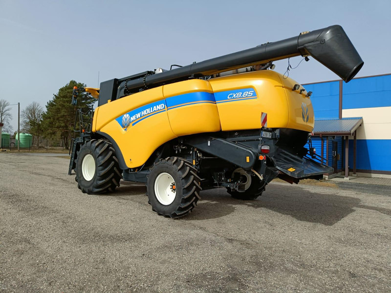 New Holland CX 8.85 - Combine harvester: picture 3 New Holland CX 8.85 - Combine harvester: picture 3