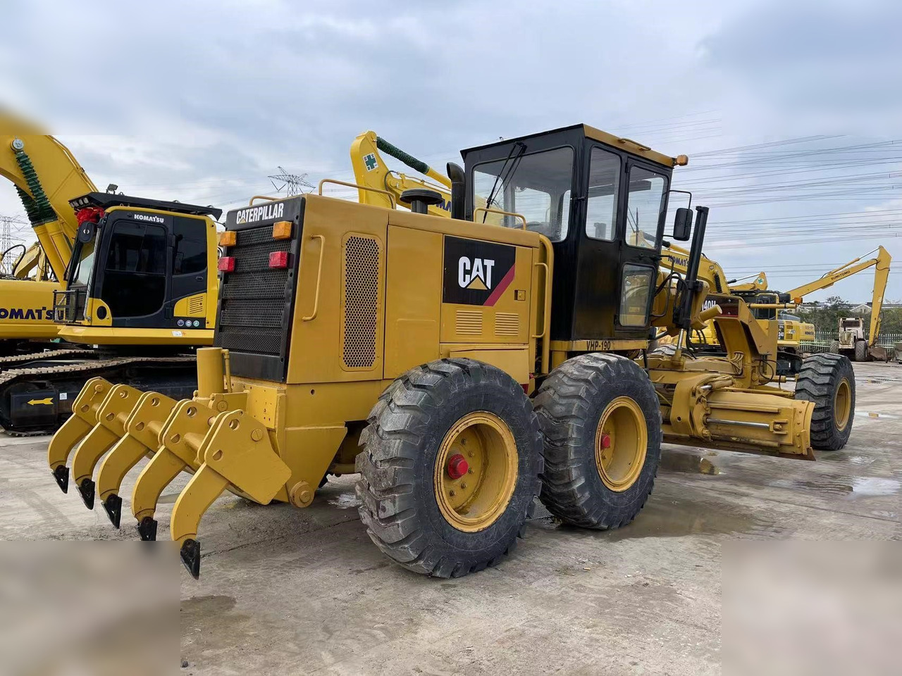 CATERPILLAR 140H - Grader: picture 4 CATERPILLAR 140H - Grader: picture 4