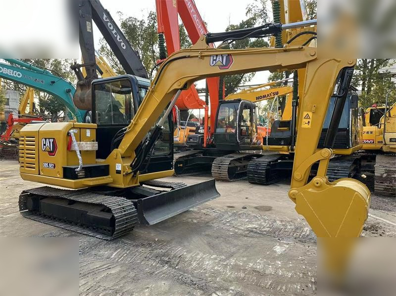CATERPILLAR 305.5E - Mini excavator: picture 2 CATERPILLAR 305.5E - Mini excavator: picture 2