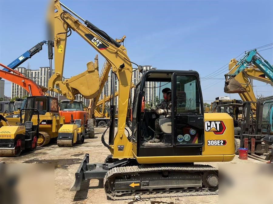 CATERPILLAR 306E2 - Crawler excavator: picture 1 CATERPILLAR 306E2 - Crawler excavator: picture 1