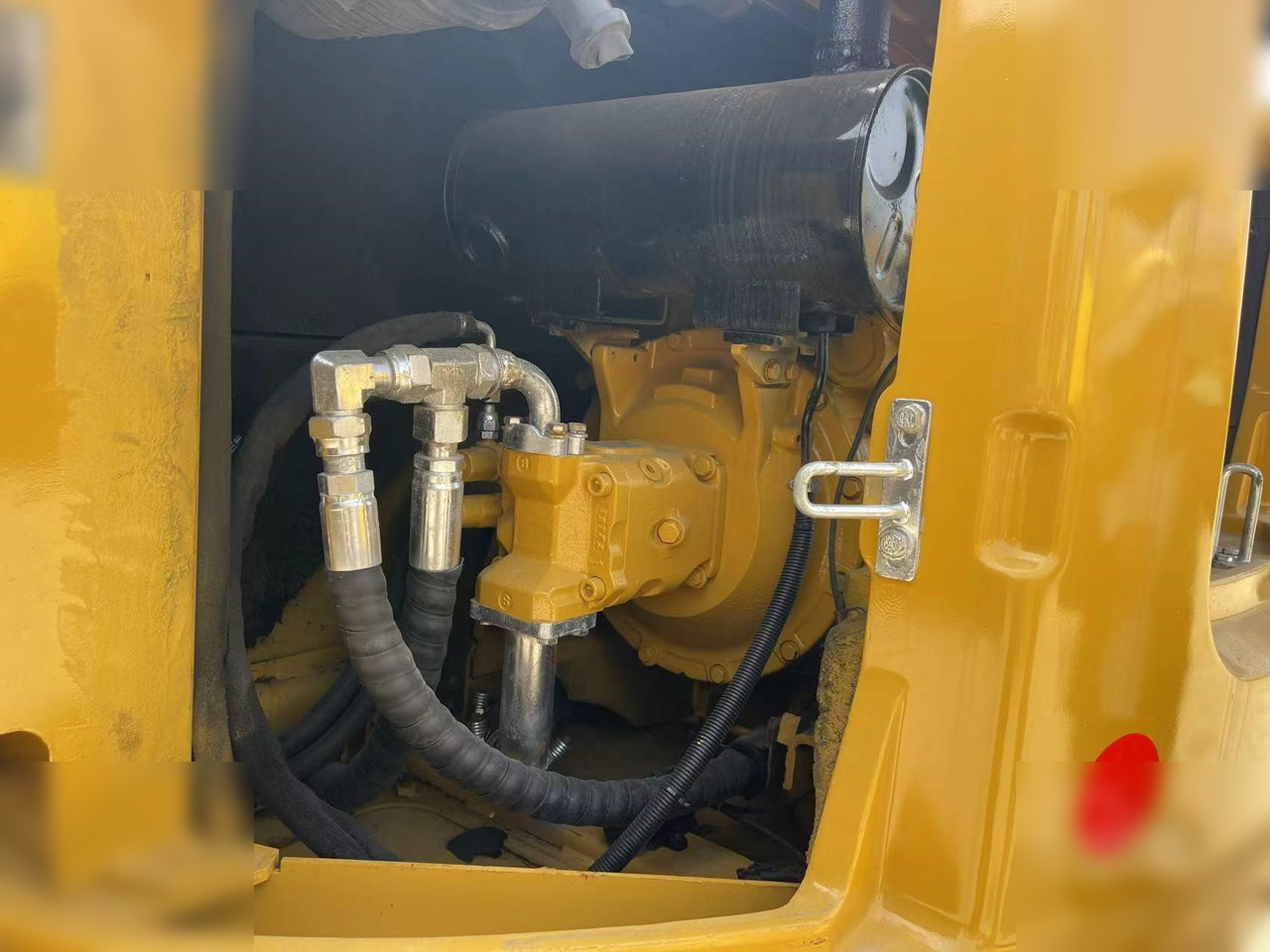 Crawler excavator CATERPILLAR 308E2: picture 11