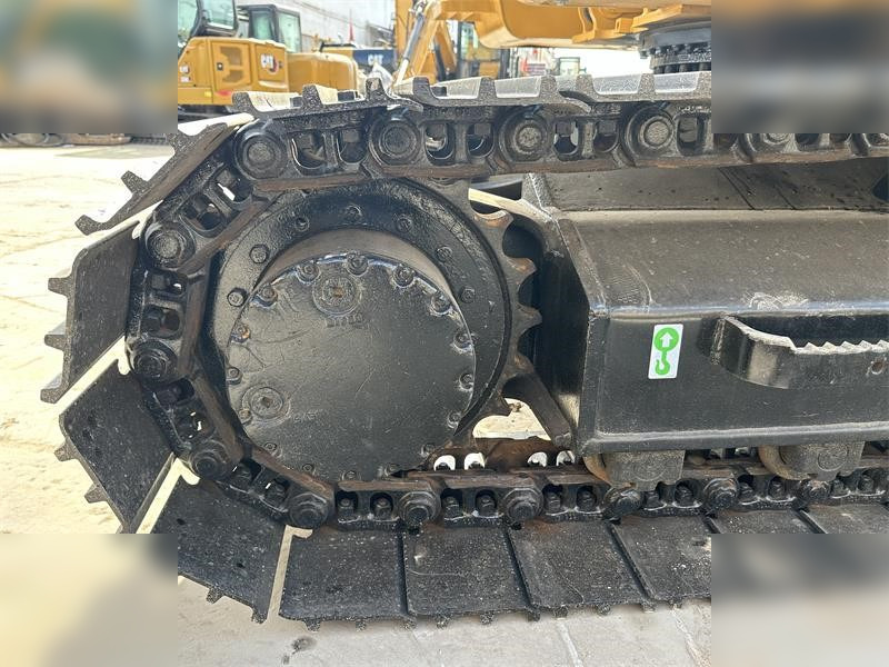 Crawler excavator CATERPILLAR 313D2: picture 6