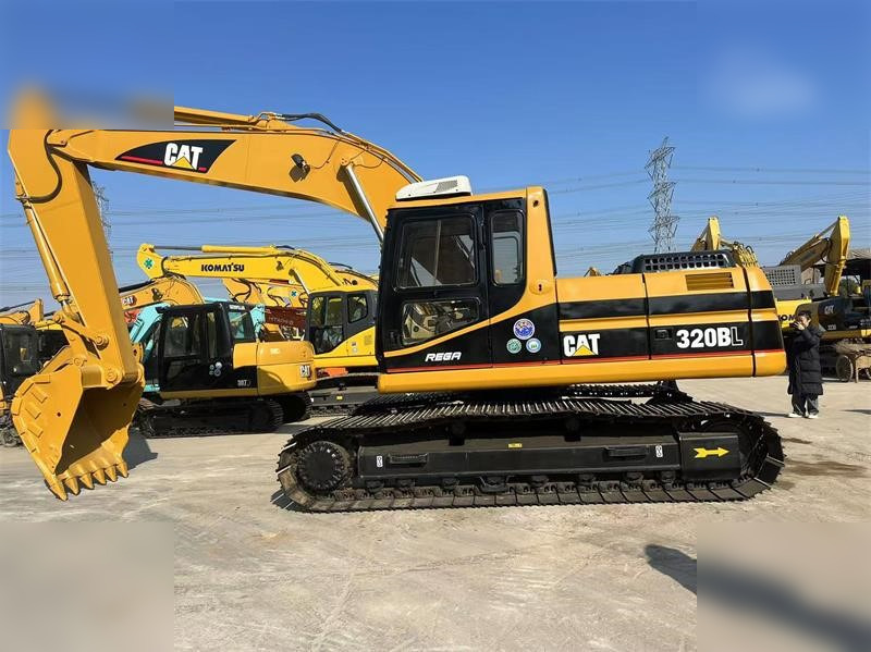 CATERPILLAR 320BL - Crawler excavator: picture 1 CATERPILLAR 320BL - Crawler excavator: picture 1