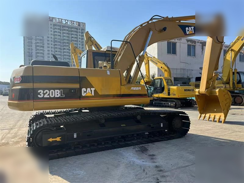 CATERPILLAR 320BL - Crawler excavator: picture 2 CATERPILLAR 320BL - Crawler excavator: picture 2