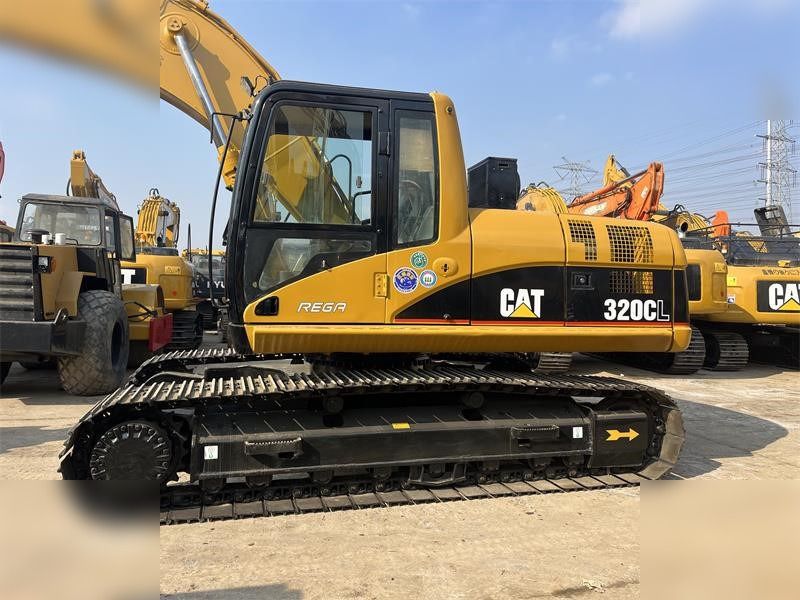 CATERPILLAR 320CL - Crawler excavator: picture 2 CATERPILLAR 320CL - Crawler excavator: picture 2